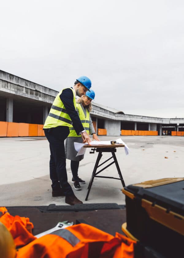 construction-industry-and-engineering-engineers